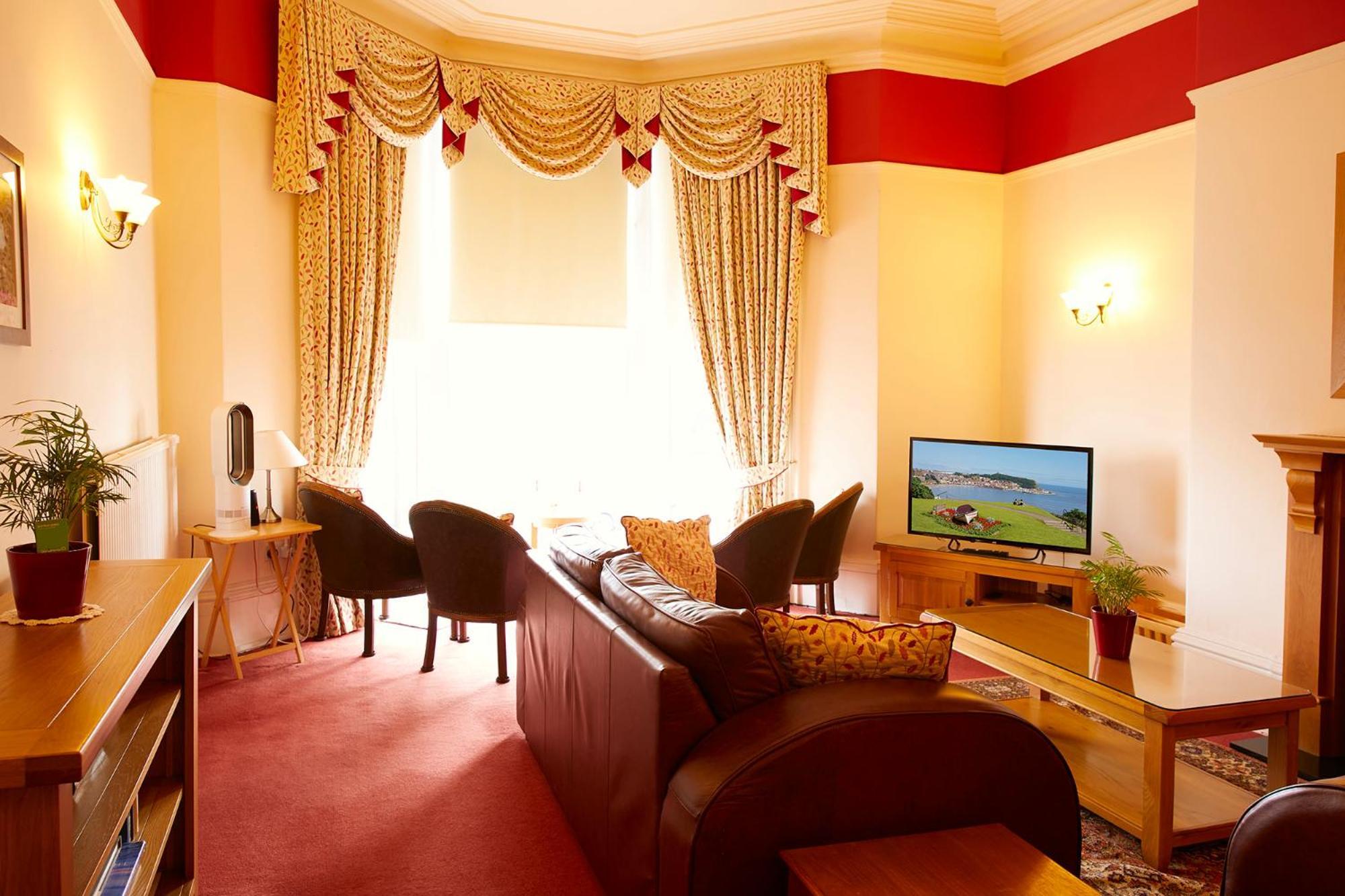 Guest house Mansion House 5*