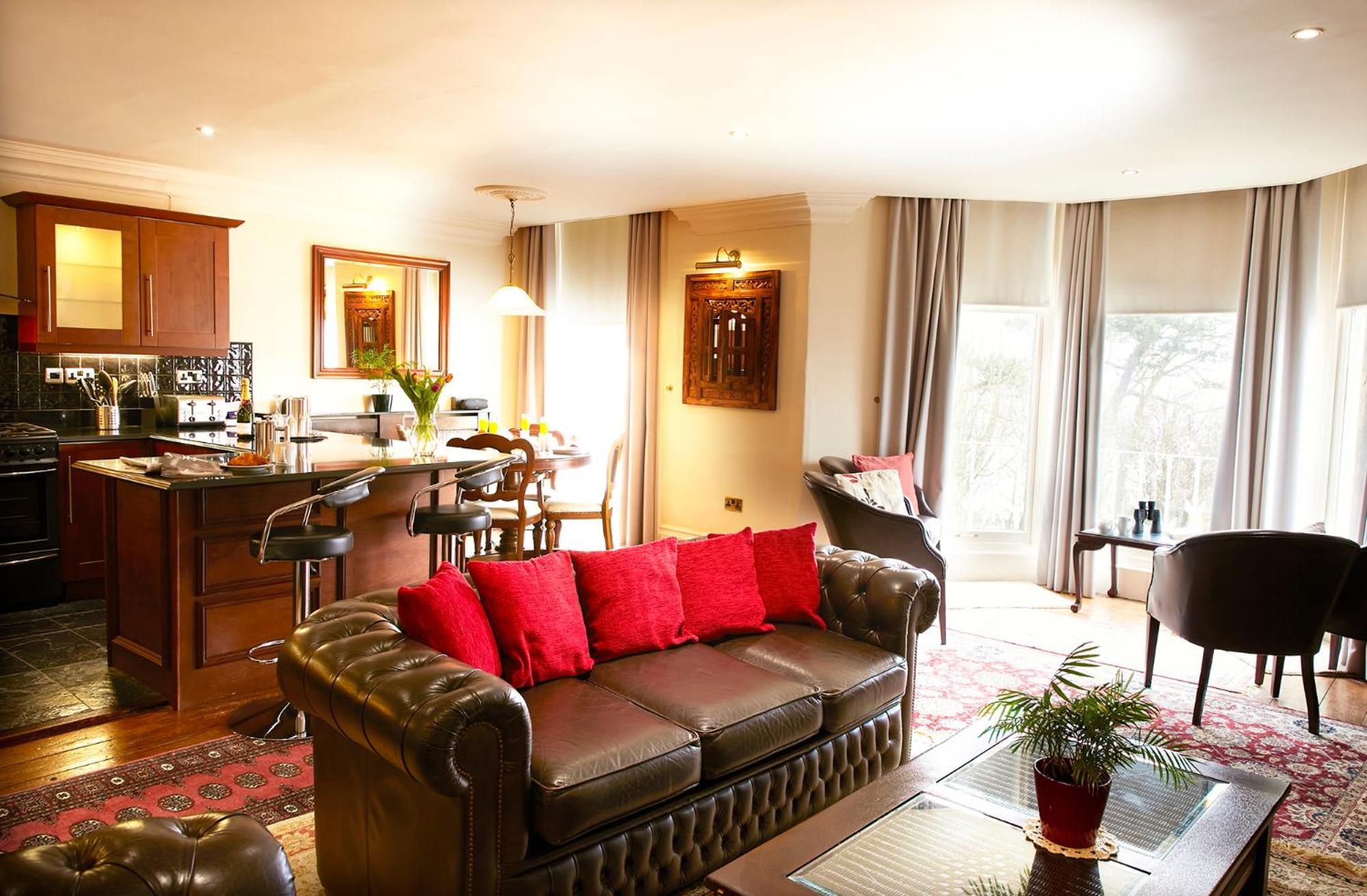 Guest house Mansion House 5*