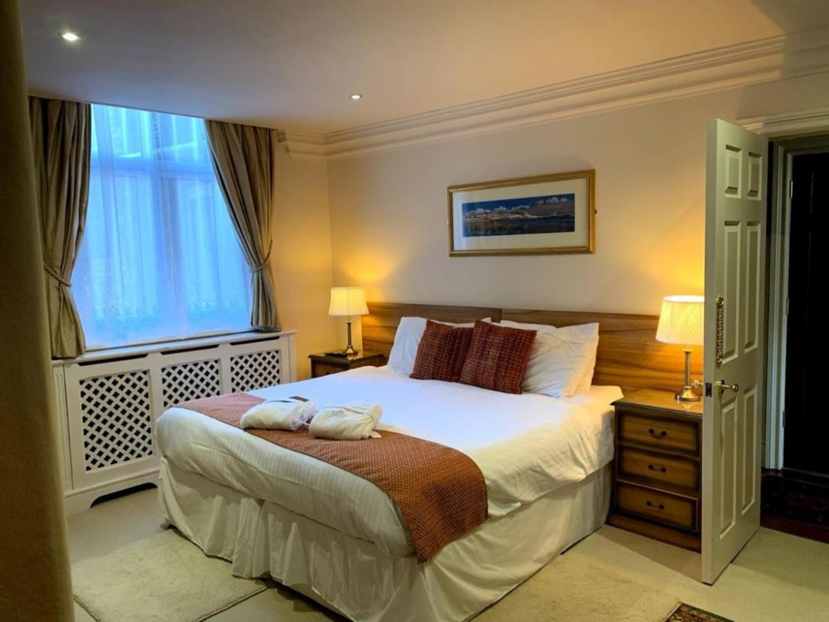 Guest house Mansion House 5*